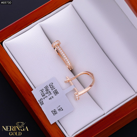 Rose gold english lock earrings #69730